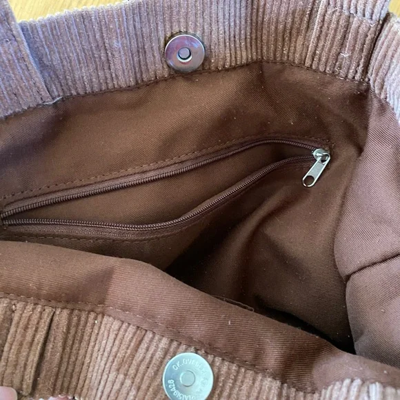 Urban Outfitters courderoy Tote 16x15x4 Corduroy Tote Bag - Picture 4 of 4